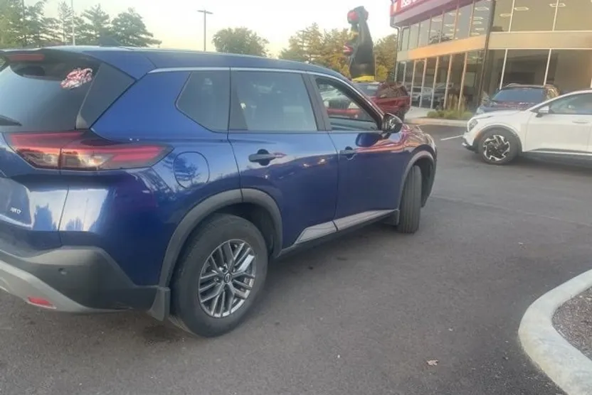 2023 Nissan Rogue S photo 1