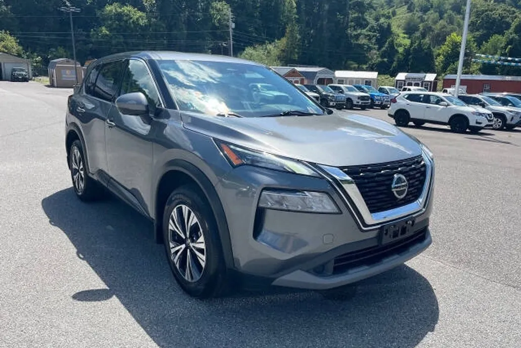 2021 Nissan Rogue SV photo 1
