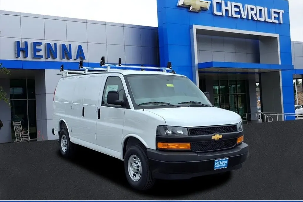 2025 Chevrolet Express Cargo 2500 photo 1