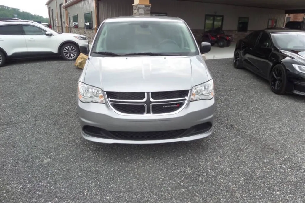 2019 Dodge Grand Caravan SE photo 1