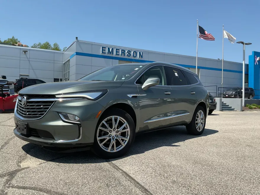 2022 Buick Enclave Essence photo 1