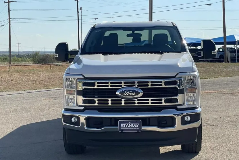2026 Ford F-250 XLT photo 1