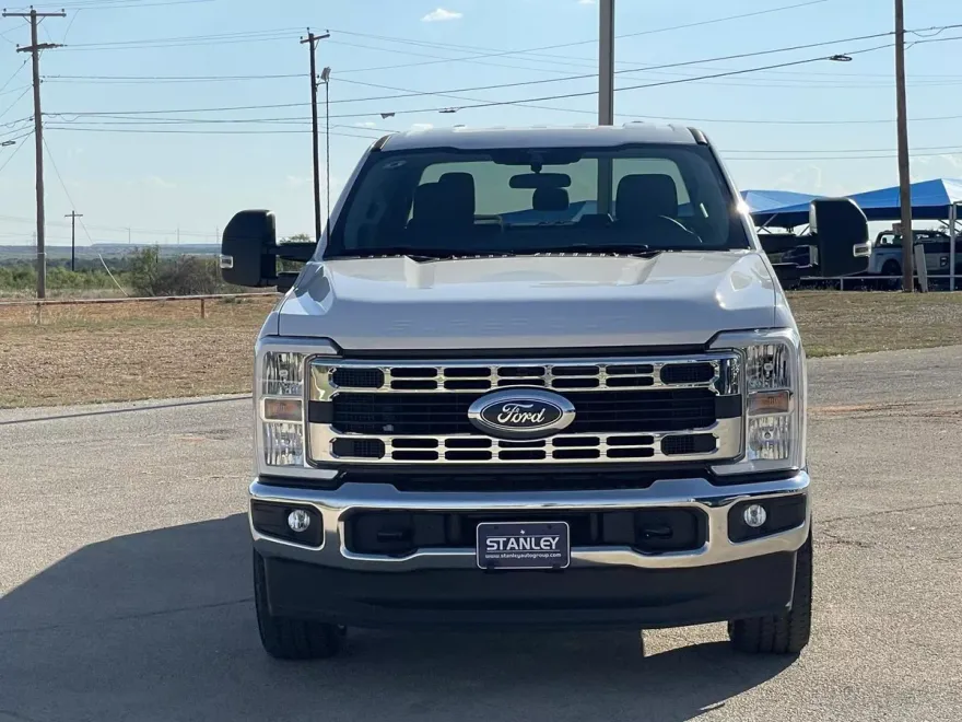 2026 Ford F-250 XLT photo 1