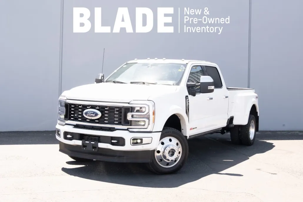 2024 Ford F-450 photo 1