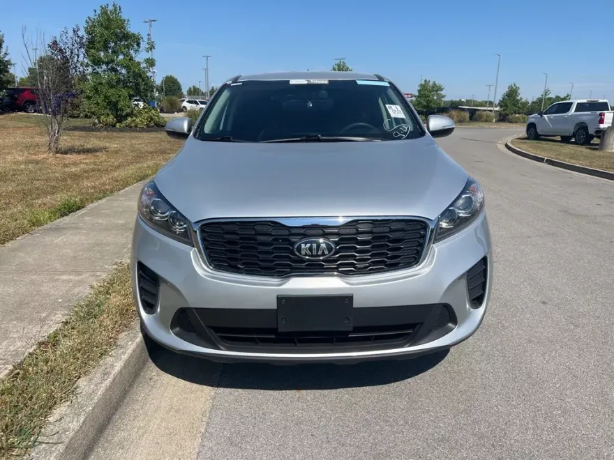 2019 Kia Sorento LX photo 1