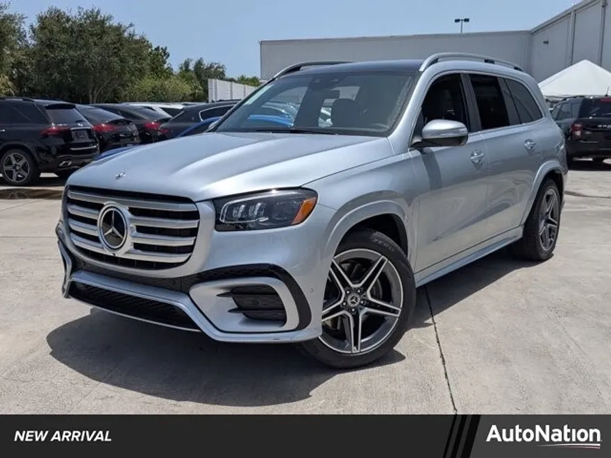 2025 Mercedes Benz GLS 450 4MATIC photo 1