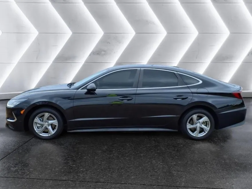 2020 Hyundai Sonata SE photo 1