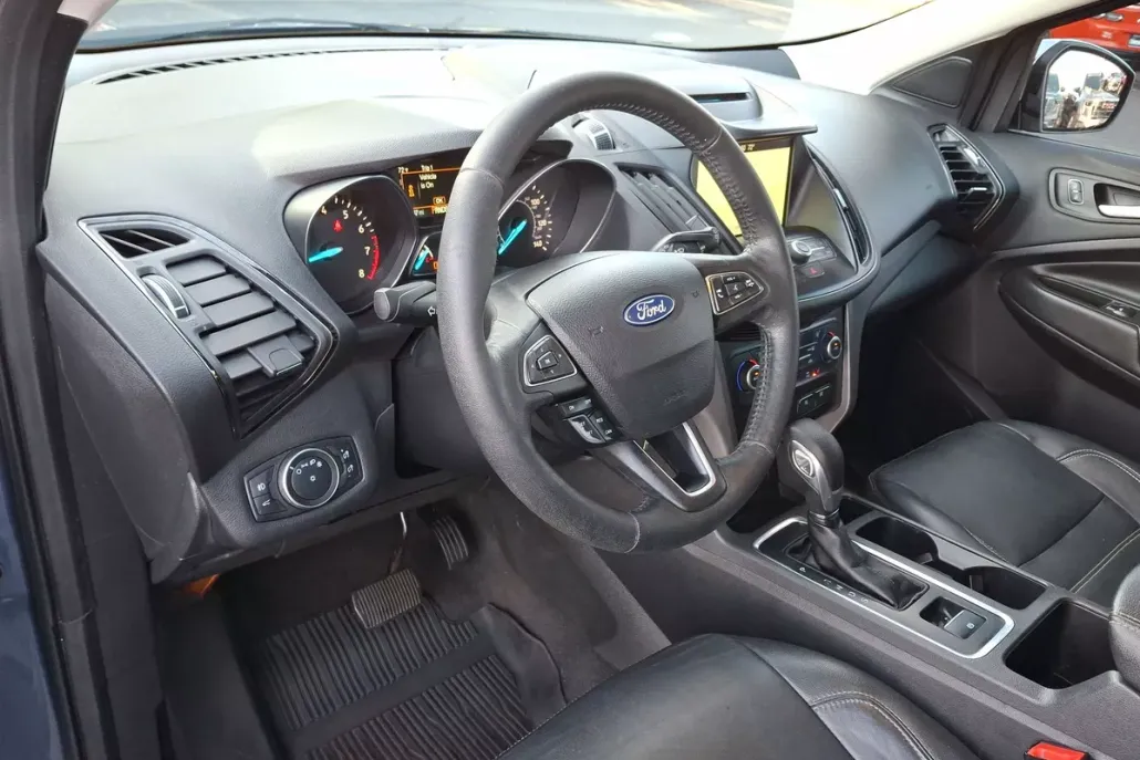 2018 Ford Escape SEL photo 1