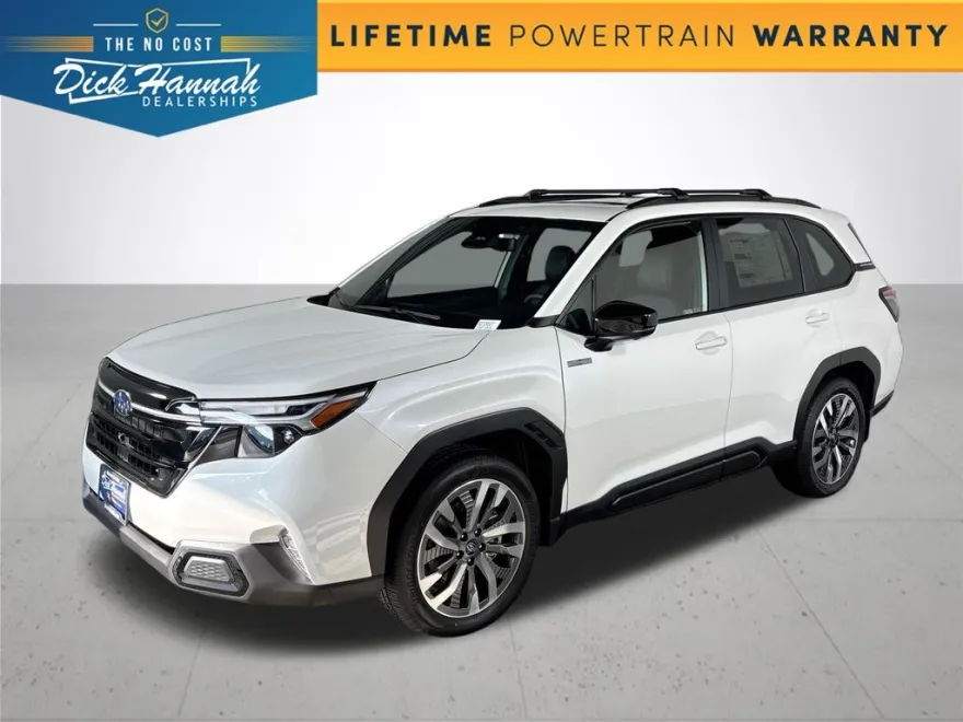 2025 Subaru Forester Touring photo 1