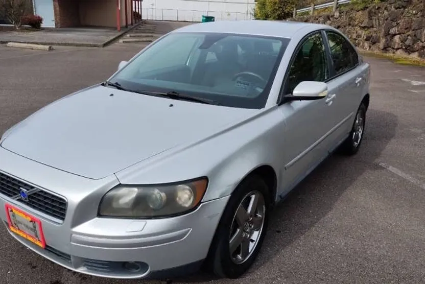 2005 Volvo S40 T5 photo 1