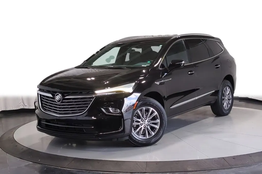 2023 Buick Enclave Essence photo 1