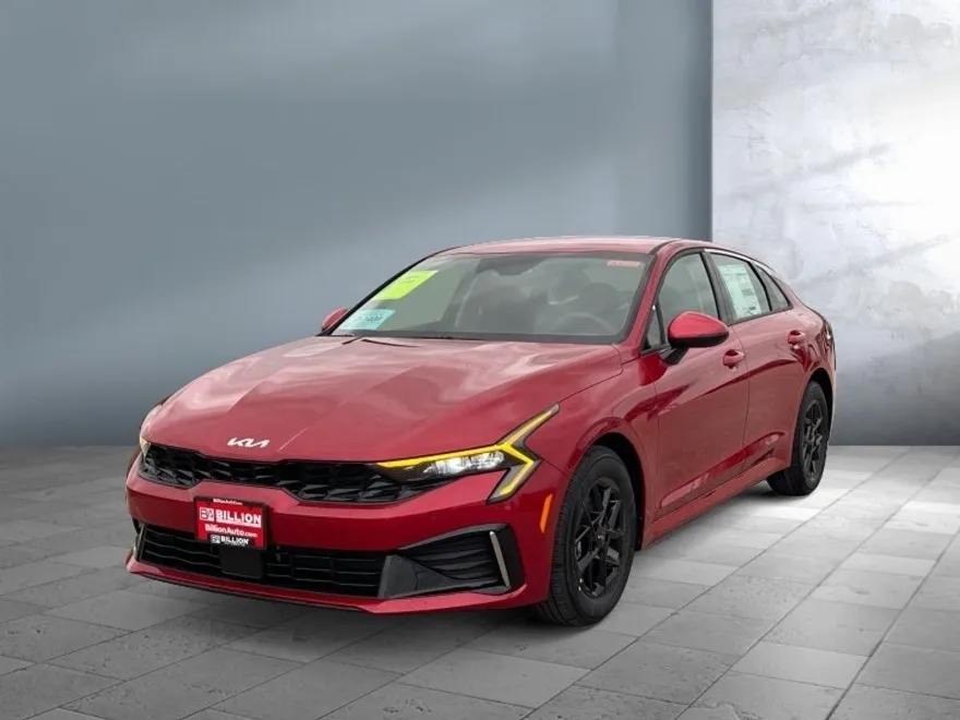 2025 Kia K5 LXS photo 1