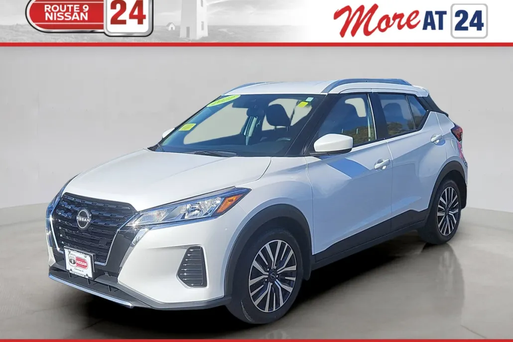 2022 Nissan Kicks SV photo 1