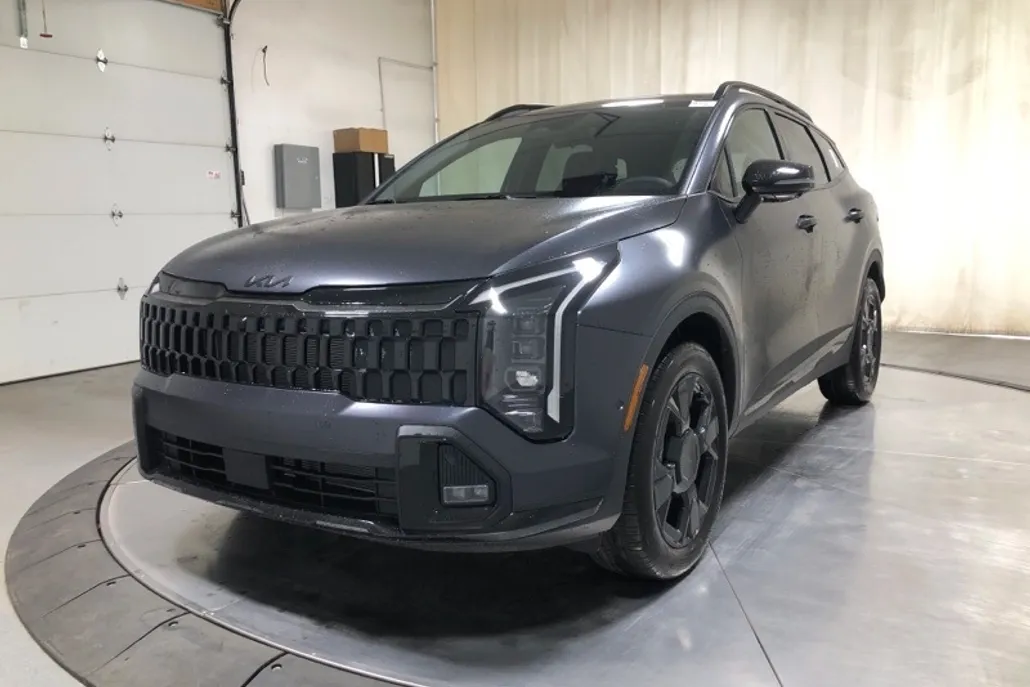 2026 Kia Sportage X-Line photo 1