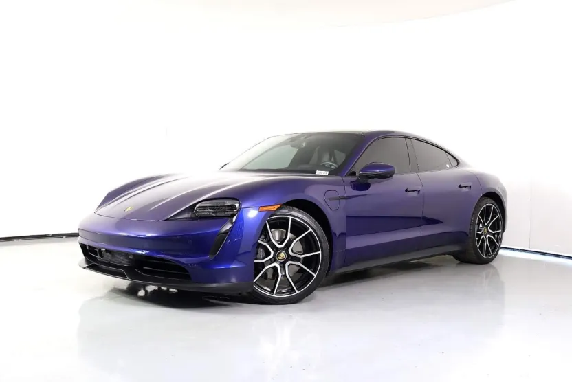 2023 Porsche Taycan photo 1