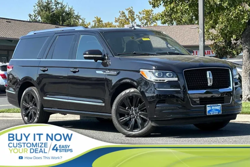 2023 Lincoln Navigator L Reserve photo 1