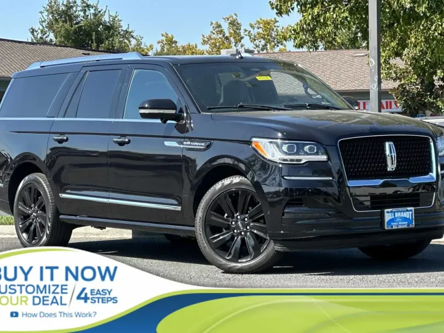 2023 Lincoln Navigator L Reserve photo 1