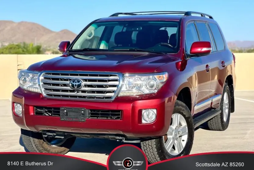 2014 Toyota Land Cruiser VX photo 1