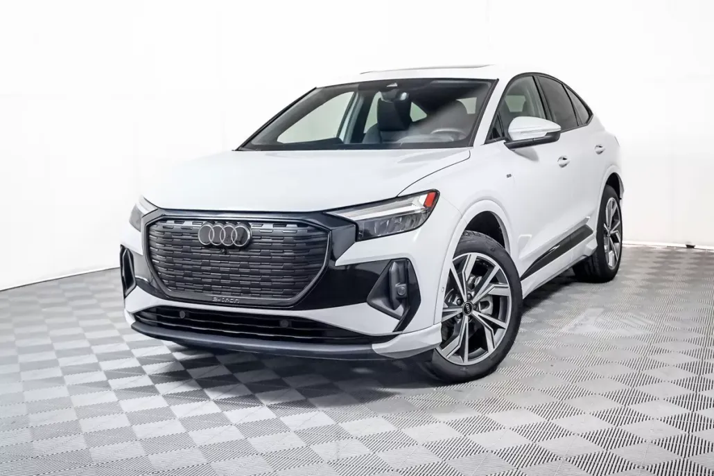 2023 Audi Q4 E-tron Sportback Premium Plus photo 1