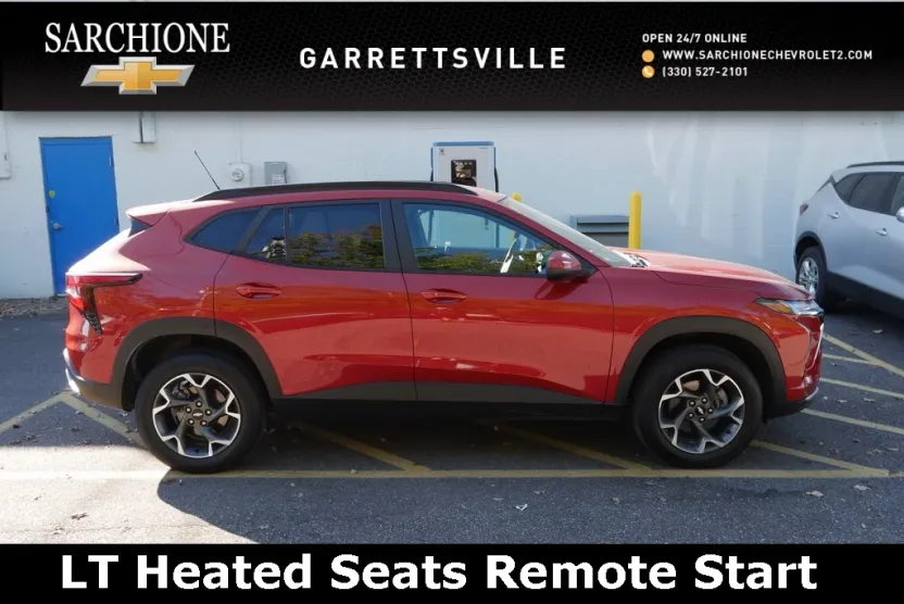 2024 Chevrolet Trax LT photo 1