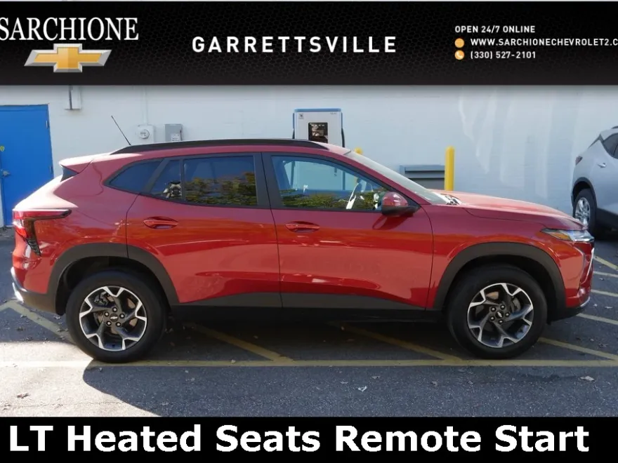 2024 Chevrolet Trax LT photo 1