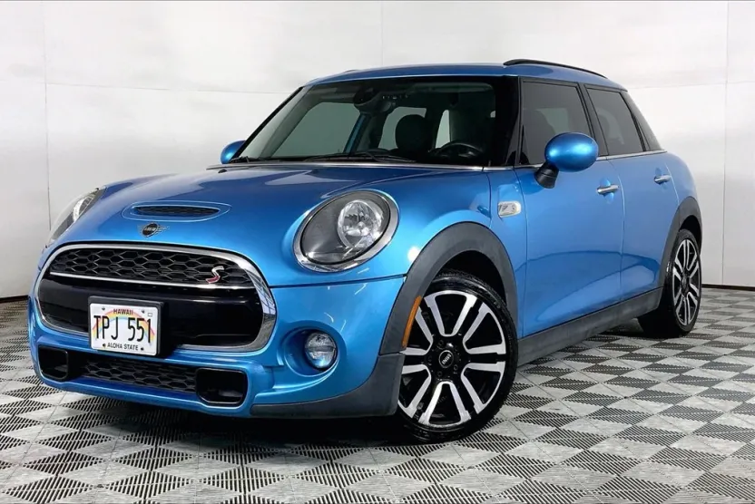2019 Mini Cooper 4 Door Hardtop S photo 1