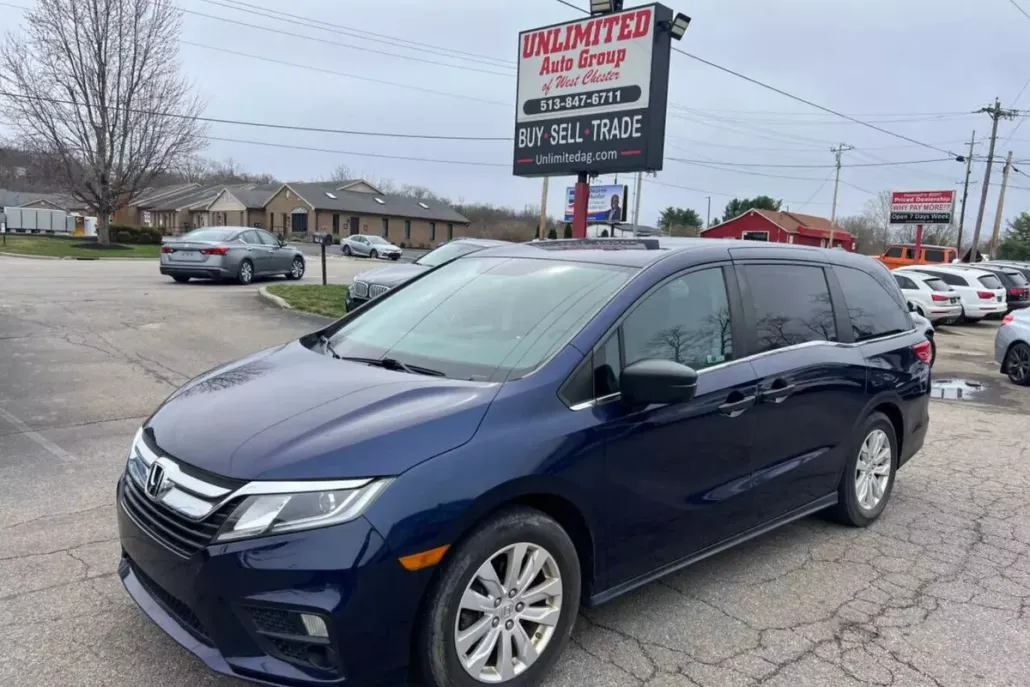 2019 Honda Odyssey LX photo 1