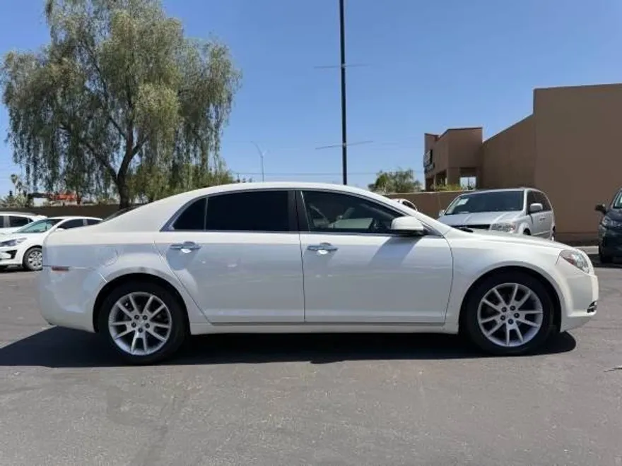 2012 Chevrolet Malibu LTZ photo 1