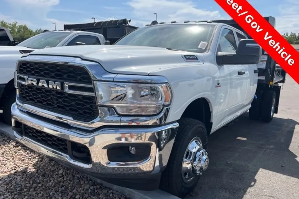 2024 Ram 3500 Tradesman photo 1