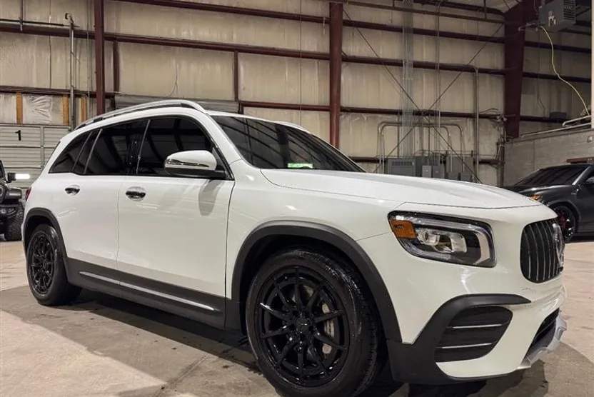 2021 Mercedes Benz GLB 35 AMG photo 1