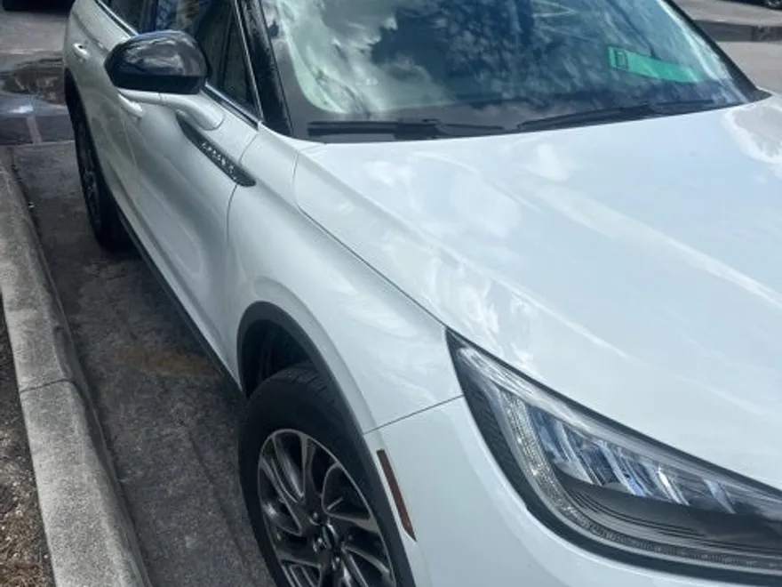 2022 Lincoln Corsair Standard photo 1
