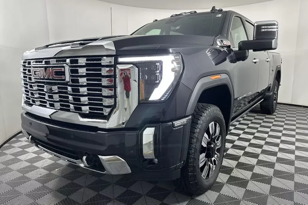 2025 Gmc Sierra 2500 HD Denali photo 1