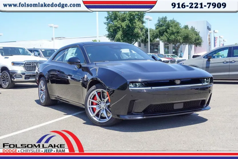 2025 Dodge Charger Daytona Scat Pack AWD photo 1
