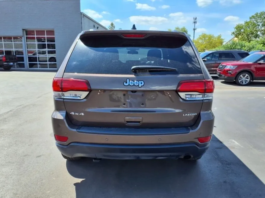 2020 Jeep Grand Cherokee Laredo E photo 1