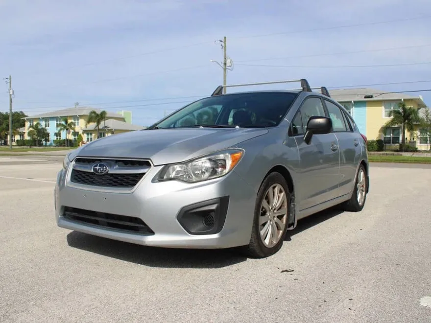 2013 Subaru Impreza 2.0i photo 1