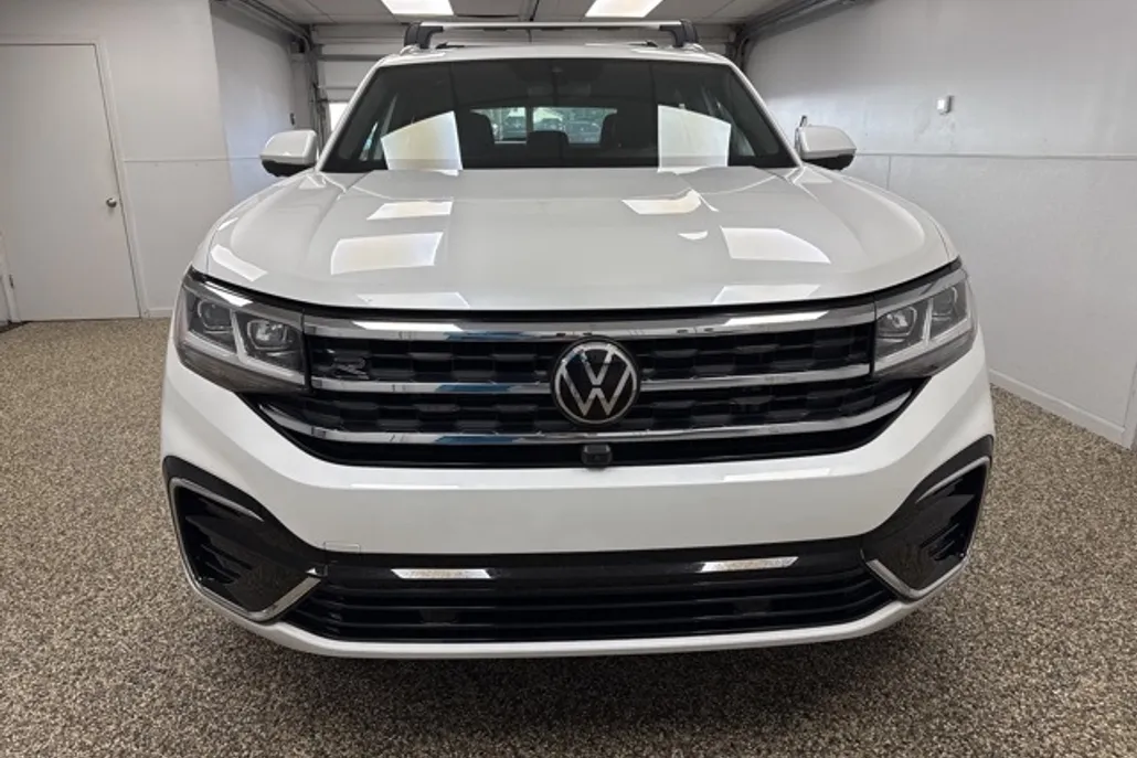 2023 Volkswagen Atlas Cross Sport V6 SEL Premium R-Line photo 1