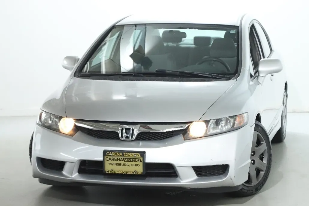 2010 Honda Civic LX photo 1