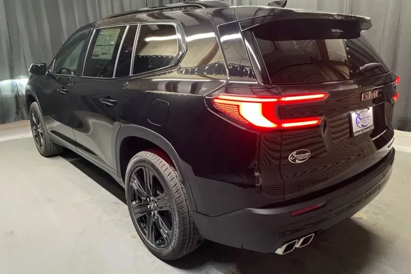 2025 Gmc Acadia Elevation photo 1
