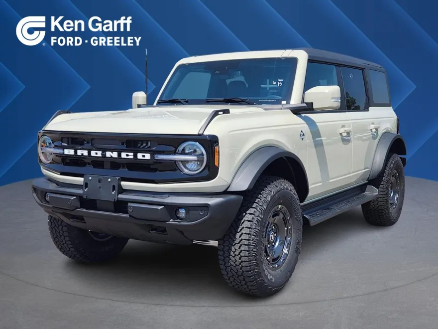 2025 Ford Bronco Outer Banks photo 1