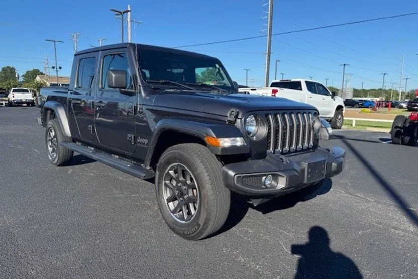 2021 Jeep Gladiator Sport photo 1