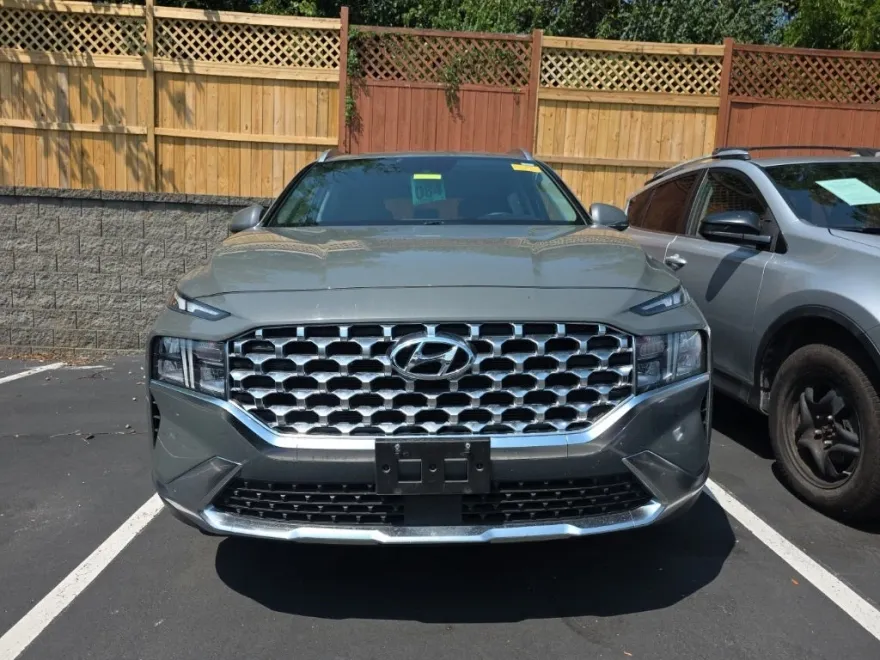 2022 Hyundai Santa Fe SEL photo 1