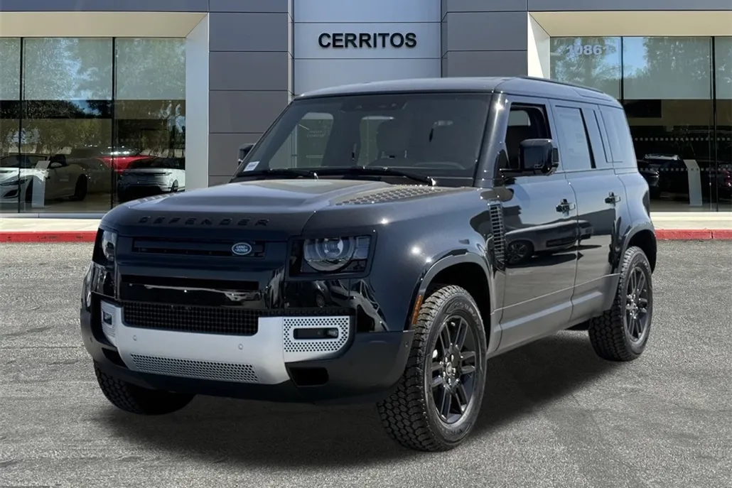 2025 Land Rover Defender 110 S photo 1