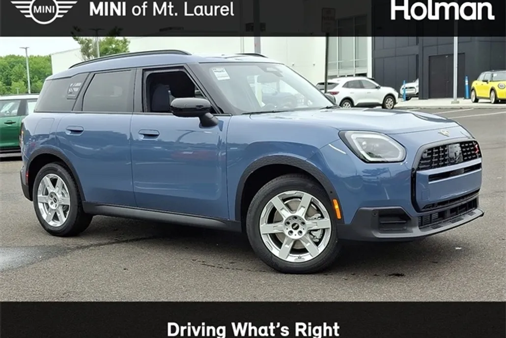 2025 Mini Countryman S ALL4 photo 1