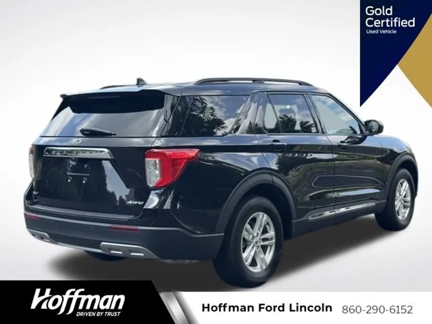 2022 Ford Explorer XLT photo 1