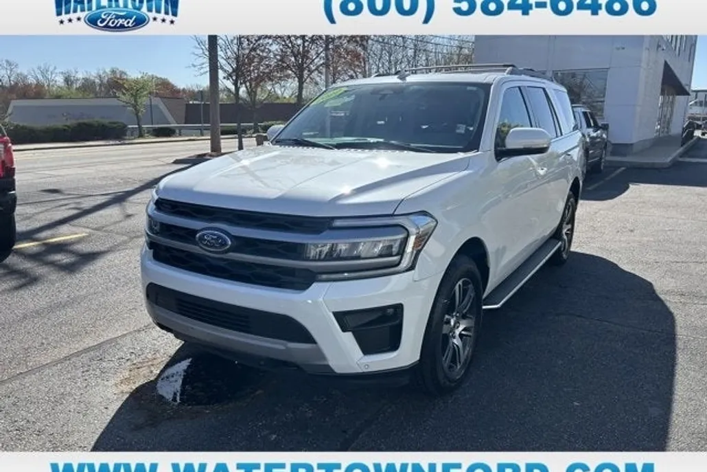 2022 Ford Expedition XLT photo 1