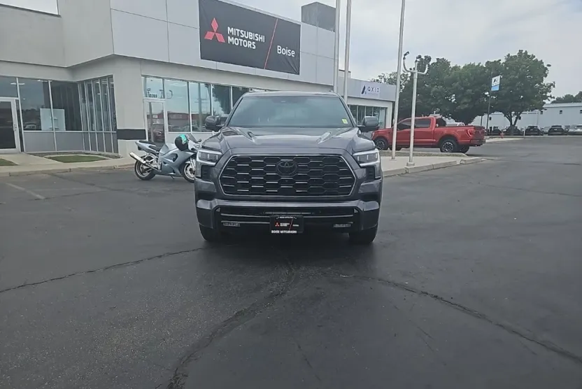 2024 Toyota Sequoia Platinum photo 1