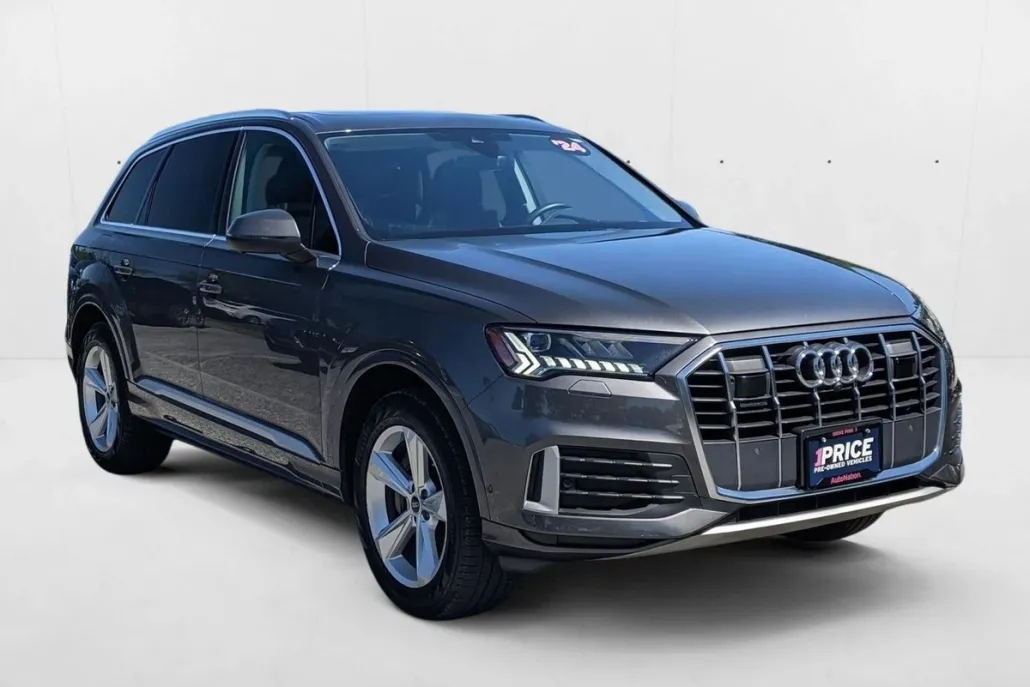 2024 Audi Q7 45 Premium Plus photo 1