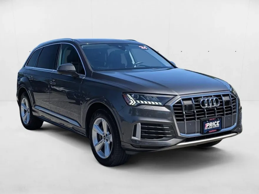 2024 Audi Q7 45 Premium Plus photo 1