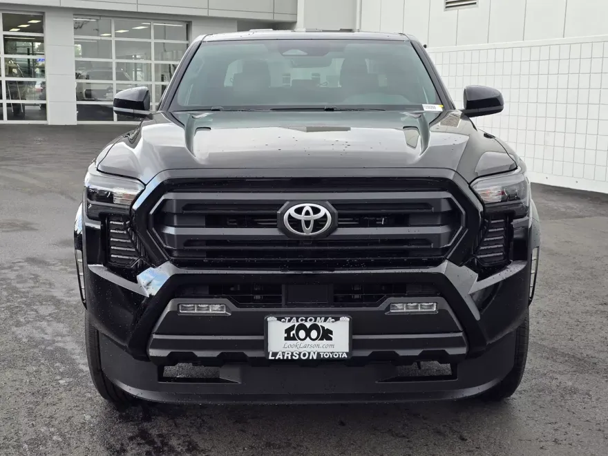 2025 Toyota Tacoma SR5 photo 1