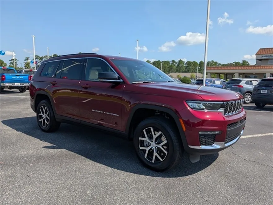 2025 Jeep Grand Cherokee Limited photo 1